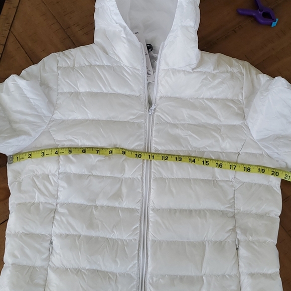 🆕️ Passport Puffer Jacket - Picture 9 of 16